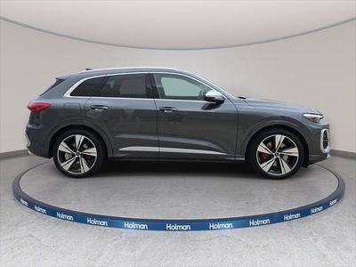 2026 Audi SQ5 - Photo 4