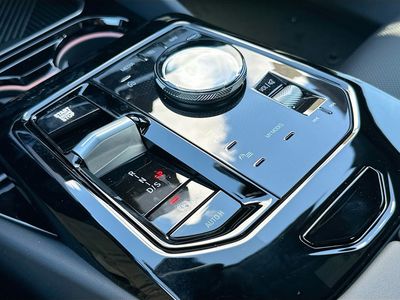2026 BMW 5 Series - Photo 14