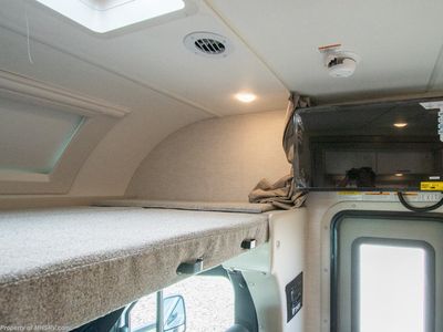 2026 Thor Motor Coach Quantum Sprinter - Photo 5