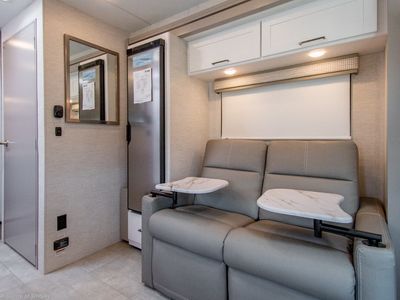 2026 Thor Motor Coach Quantum Sprinter - Photo 9