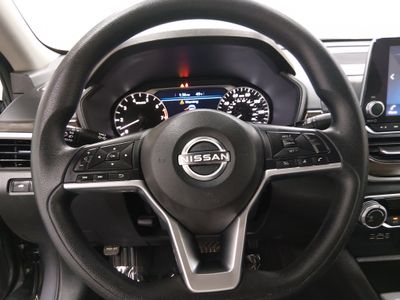 2024 Nissan Altima — photo 12 view