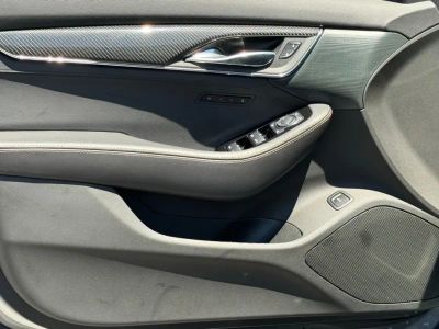 2025 Cadillac CT5 - Photo 15