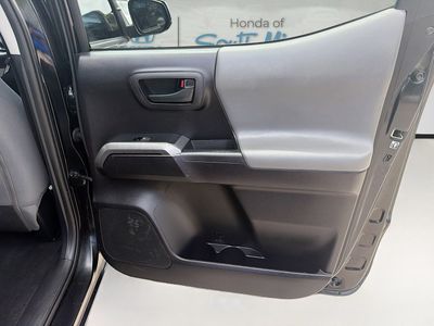2020 Toyota Tacoma 2WD - Photo 30