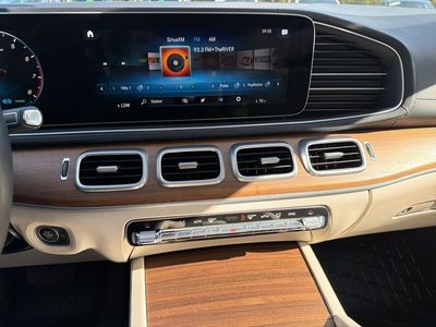 2023 Mercedes-Benz GLS - Photo 9