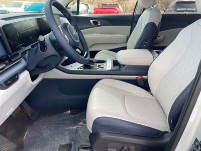 2026 Kia Carnival - Photo 9