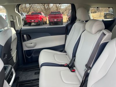 2026 Kia Carnival - Photo 18