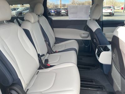 2026 Kia Carnival - Photo 14