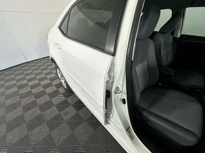 2015 Toyota Corolla - Photo 26