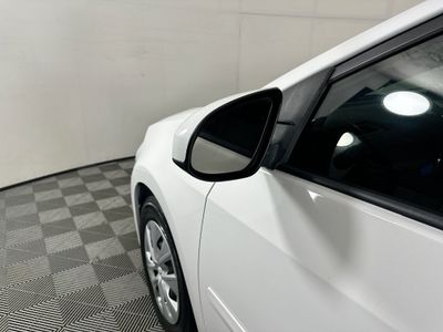2015 Toyota Corolla - Photo 10