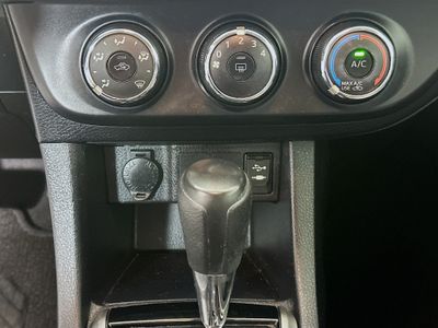 2015 Toyota Corolla - Photo 22