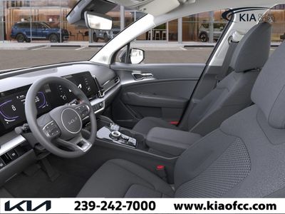 2025 Kia Sportage Hybrid - Photo 17