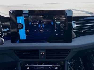 2026 Volkswagen Jetta - Photo 12