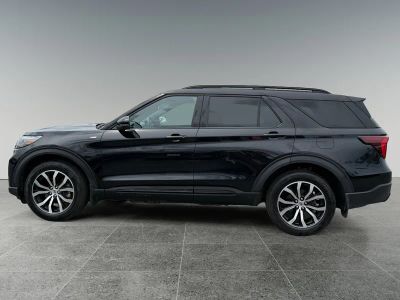 2025 Ford Explorer — rear three-quarter view