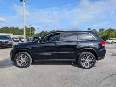 2018 Jeep Grand Cherokee - Photo 2
