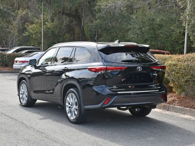 2020 Toyota Highlander - Photo 3