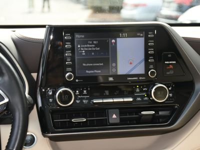 2020 Toyota Highlander - Photo 18