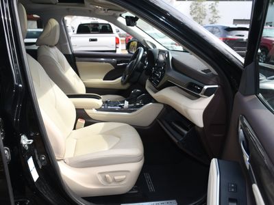 2020 Toyota Highlander - Photo 22