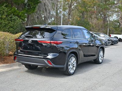 2020 Toyota Highlander - Photo 4