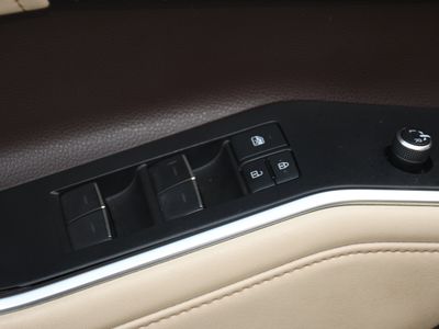 2020 Toyota Highlander - Photo 11
