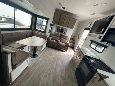 2026 Jayco Eagle HT - Photo 8