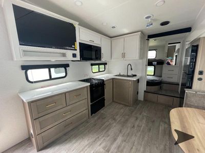 2026 Jayco Eagle HT - Photo 13