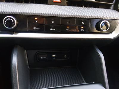 2025 Kia Sportage - Photo 18