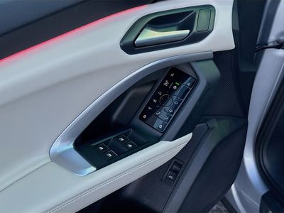 2025 Audi Q5 - Photo 22