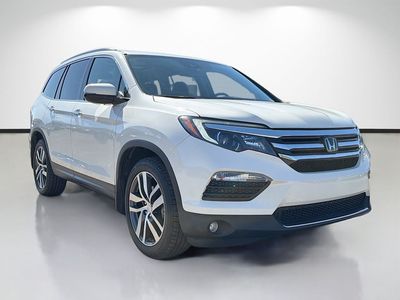 2017 Honda Pilot - Photo 1