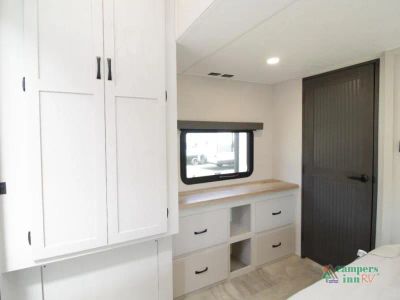 2027 Coachmen RV Chaparral — photo 34 view