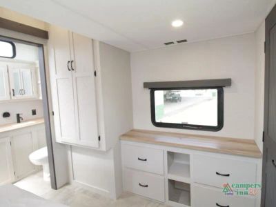 2027 Coachmen RV Chaparral — photo 32 view