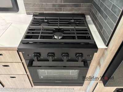 2026 Grand Design Lineage Series F - Photo 20
