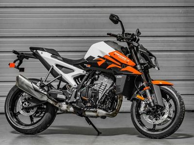 2027 KTM 990 Duke - Photo 1