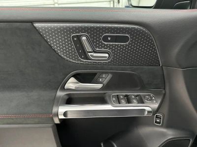 2025 Mercedes-Benz GLB - Photo 10