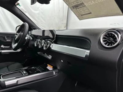 2025 Mercedes-Benz GLB - Photo 25