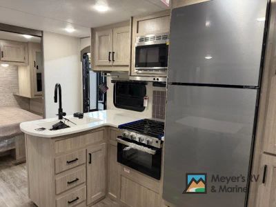 2026 Coachmen RV Catalina Legacy Edition - Photo 6