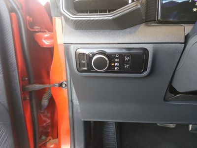 2024 Ford Mustang - Photo 13