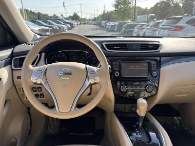2014 Nissan Rogue — side profile view