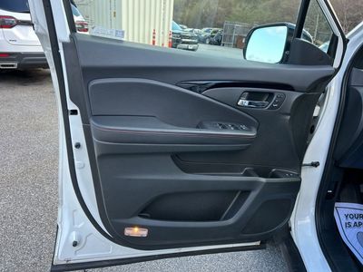 2021 Honda Pilot Black Edition - Photo 13