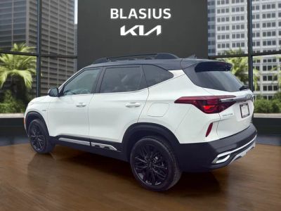 2023 Kia Seltos — rear three-quarter view