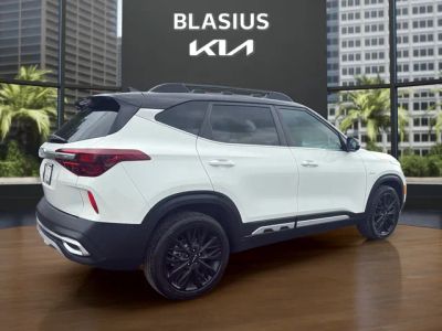 2023 Kia Seltos — detail view