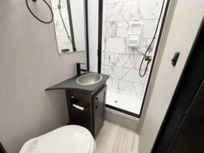 2023 Coachmen LEPRECHAUN — photo 16 view