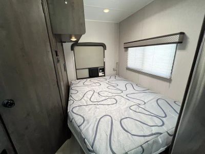 2023 Coachmen LEPRECHAUN — photo 19 view