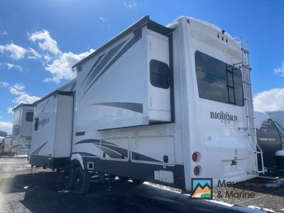 2015 Heartland Bighorn - Photo 4