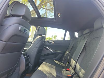 2027 BMW X6 - Photo 12