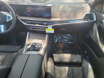 2027 BMW X6 - Photo 16