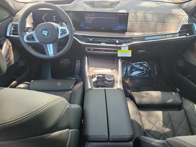 2027 BMW X6 - Photo 14
