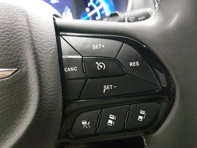 2024 Chrysler Pacifica — photo 19 view