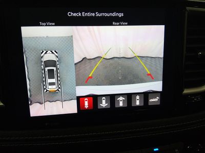 2024 Chrysler Pacifica — photo 16 view