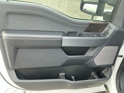 2023 Ford Super Duty F-450 DRW — photo 15 view