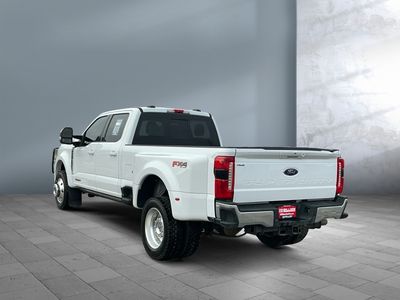 2023 Ford Super Duty F-450 DRW — interior view